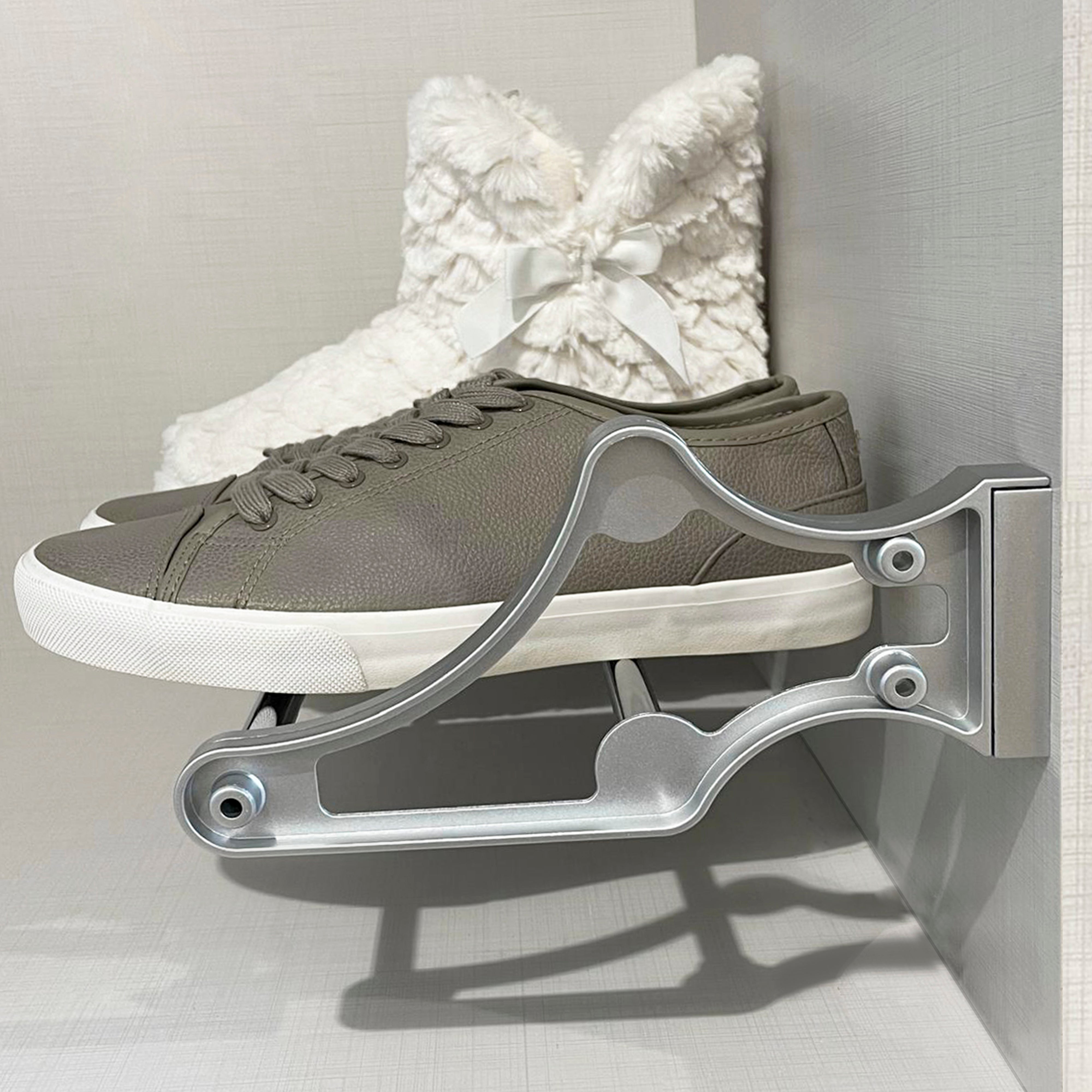 Emuca Range-chaussures Self pour intérieur d'armoire, Peint en aluminium, Acier et Plastique. - 2