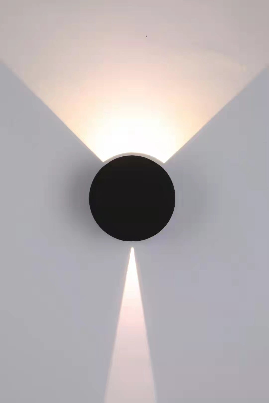 Kinkiet wewnętrzny, ciepłe światło, czarna lampa ścienna LED z regulowaną wiązką światła (góra/dół), okrągła lampa ścienna 10W do sypialni, klatki sc