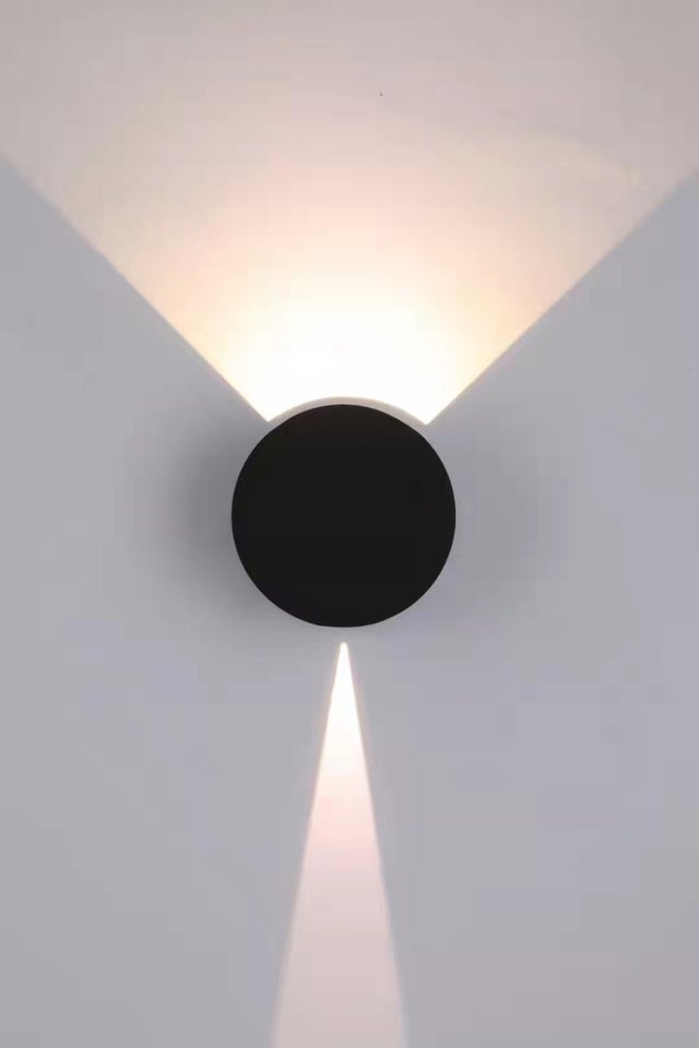 Kinkiet wewnętrzny, ciepłe światło, czarna lampa ścienna LED z regulowaną wiązką światła (góra/dół), okrągła lampa ścienna 10W do sypialni, klatki sc