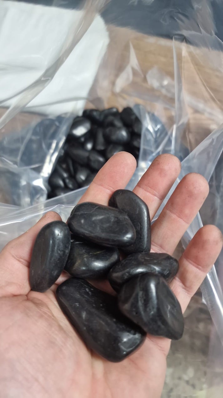 Piedras Negras Decorativas 30-50 mm Negras 20 Kg | Para Jardín Interior y Exterior - 3