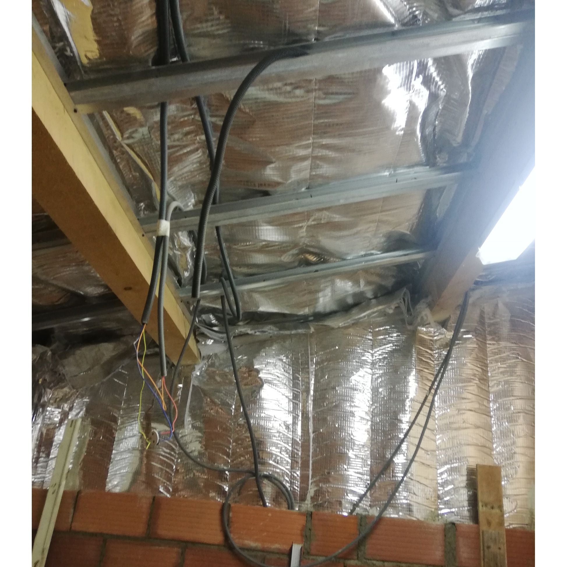 Isolant 14 épaisseurs professionnel WERKA PRO 8m² (1,5 x 5,40m) - 4