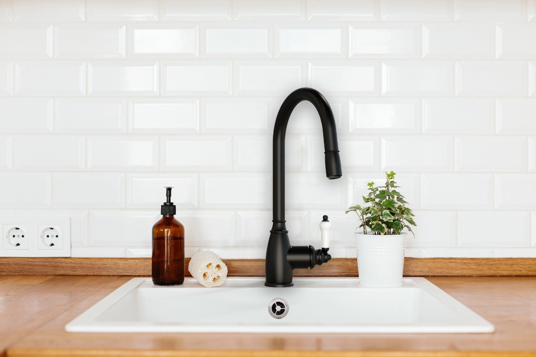Bateria kuchenna z wyciąganą wylewką ESSEBAGNO Ascott czarna - 5