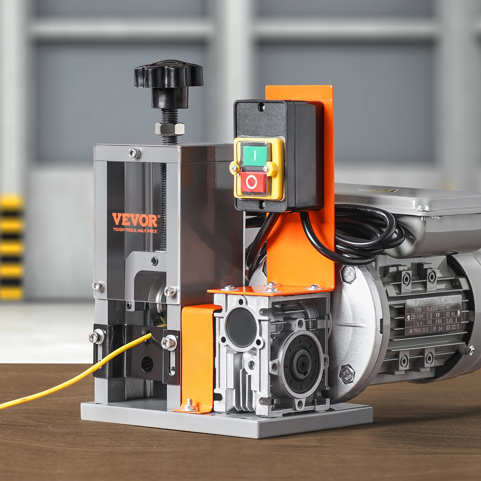 Machine à Dénuder Électrique VEVOR 1,5-25 mm 180 W Automatique Cuivre Aluminium 18 m/min Outil Dépouillage Câble Recyclage Métaux - 8