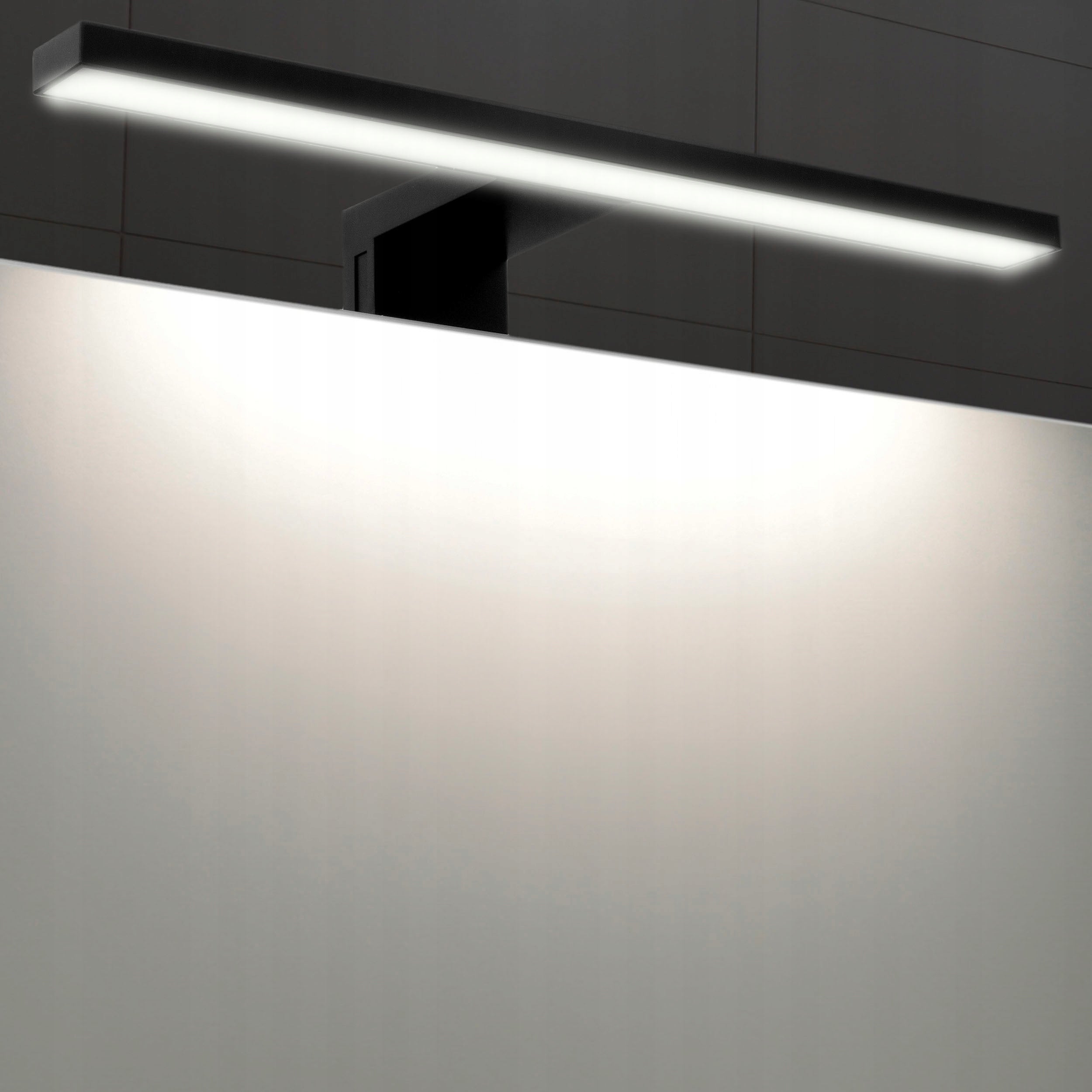 Szafka łazienkowa z lustrem oświetleniem lampką led lustrzana wisząca 80 cm - 5