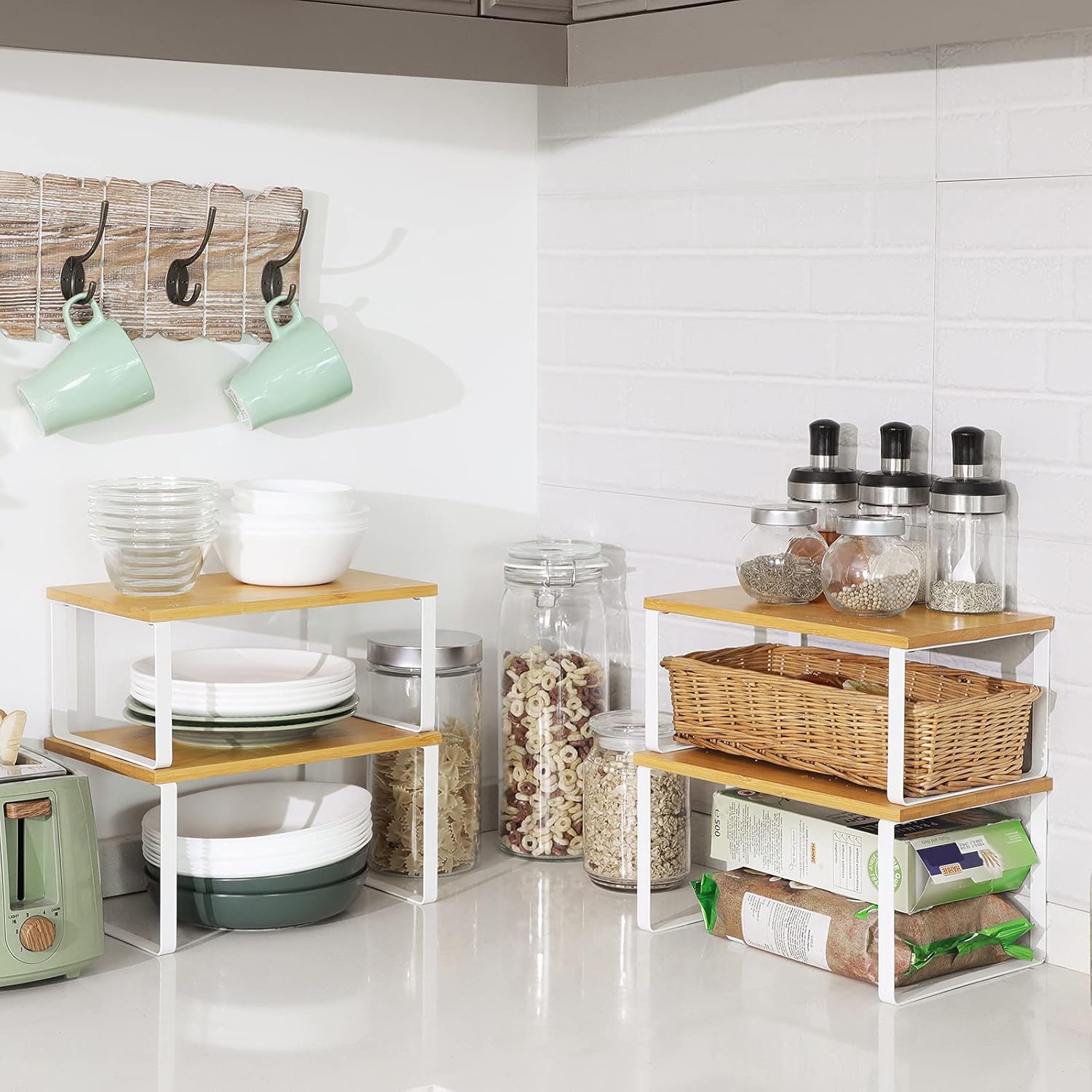 Organizadores de Cocina, Juego de 4 Estantes de Cocina, Apilables, Expandibles, Metal y Madera de Ingeniería, Blanco y Natural - 2