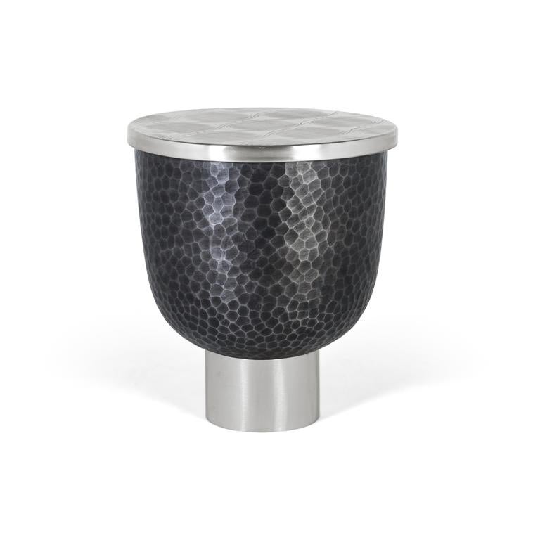 Okrągły stół z podstawą aluminiową
