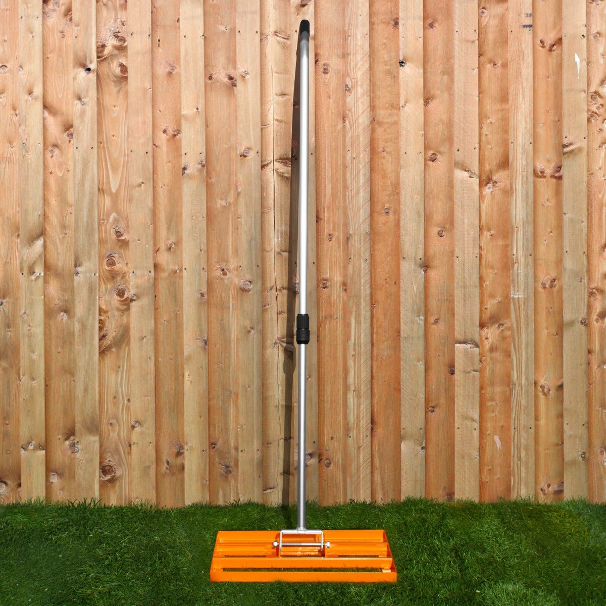 Râteau de Nivellement de Pelouse en Acier Galvanisé Orange 50 cm Largeur Manche Extensible Jusqu'à 190cm - Parfait pour - 7