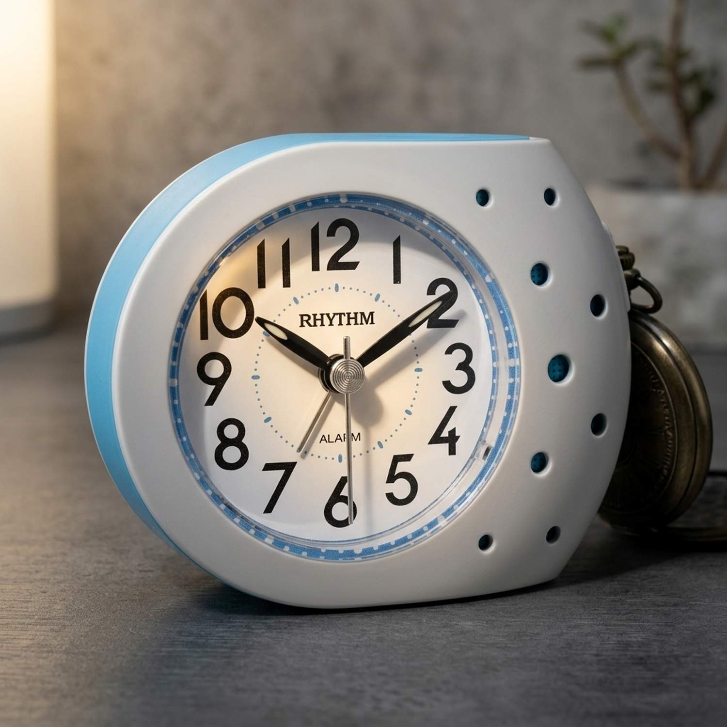 Réveil silencieux à répétition avec lumière led | Leroy Merlin