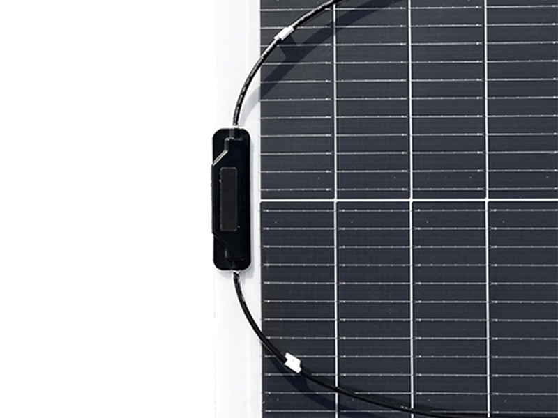 Pack de 5 panneaux solaires semi-flexibles 150W (1280x600x2 mm) pour camping-cars, piscines, abris, alimentant capteurs et caméras - 4