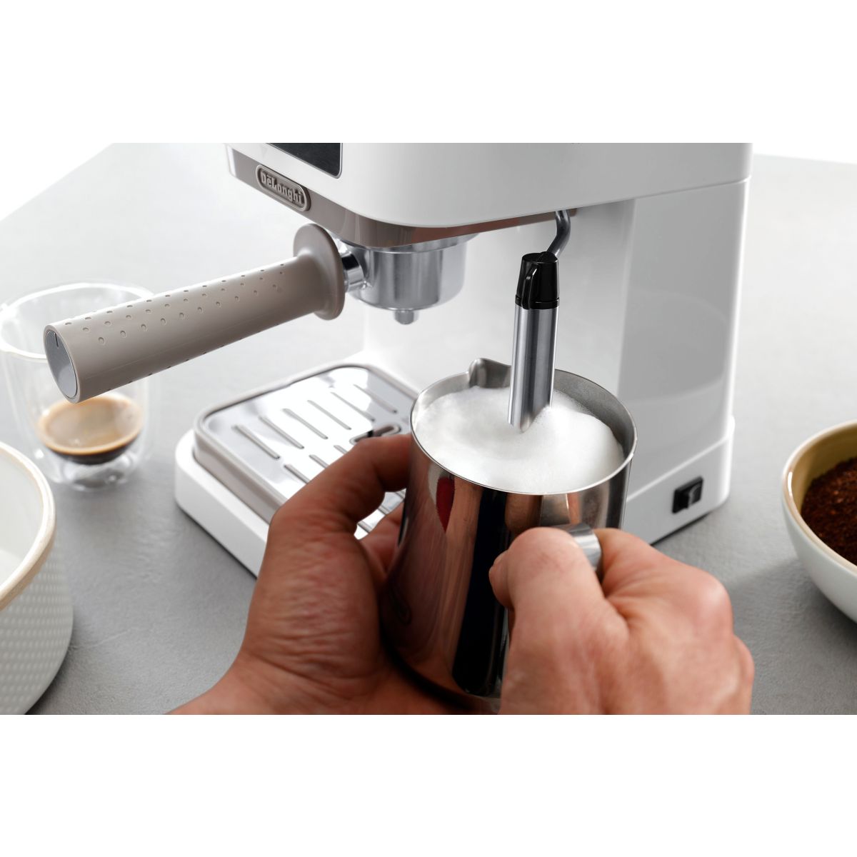 Machine à expresso DELONGHI EC260.WH Stilosa - 4