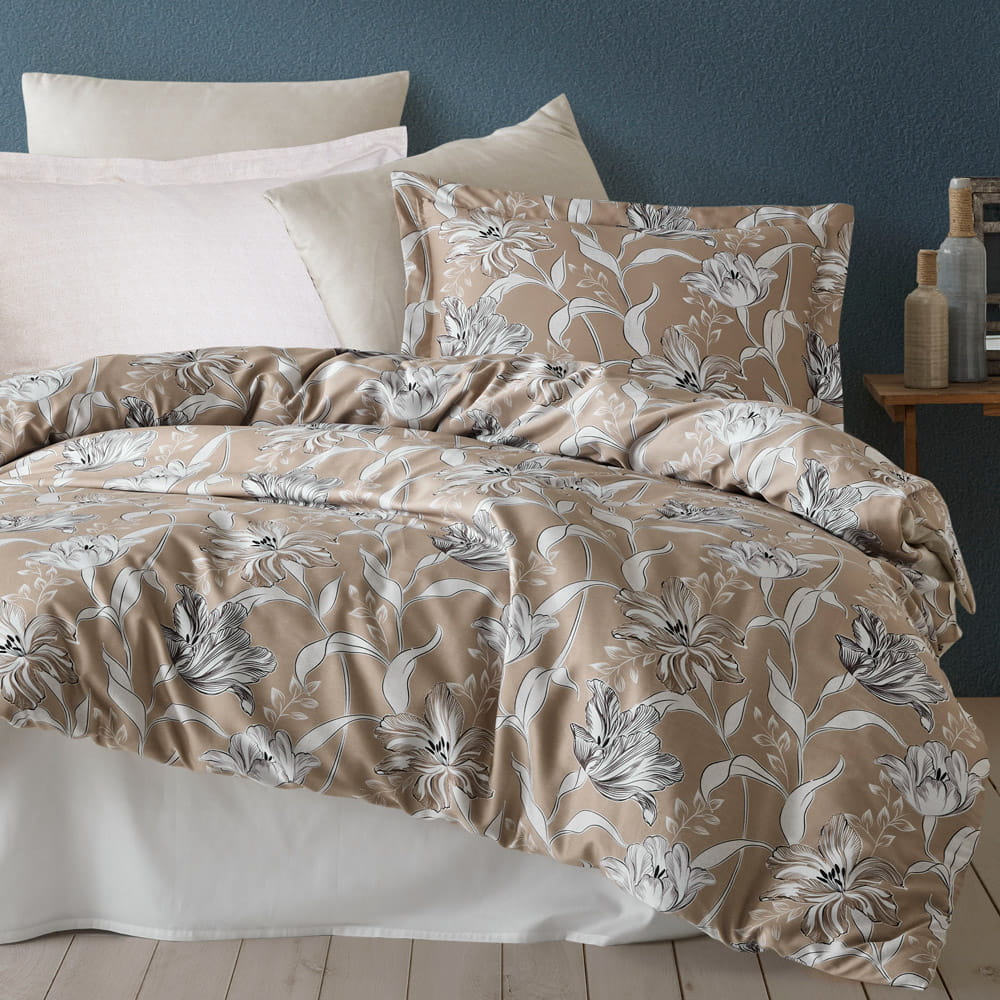 Pościel satyna bawełniana 160x200 Luxury Premium Vitale brązowa w kwiaty - Darymex