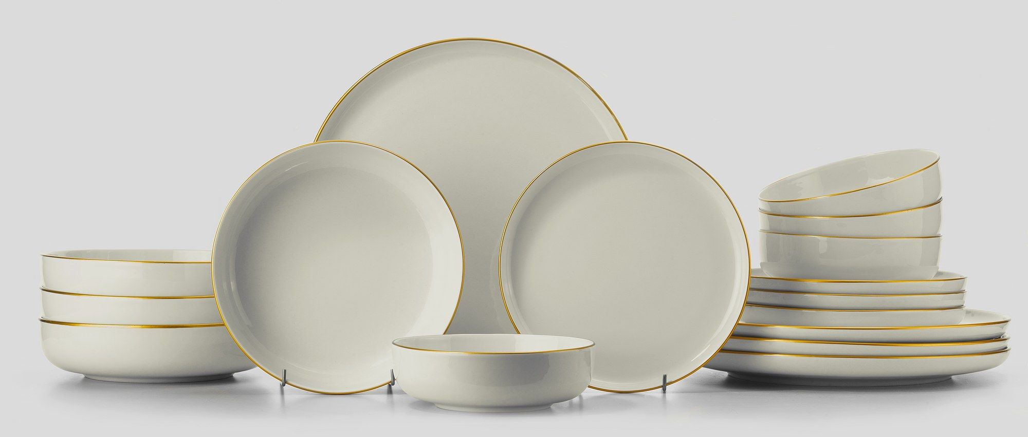Stock Bureau - RITZENHOFF & BREKER Flirt By R & B Service De Table Grace 6 Assiettes A Soupe Et 6 Plates