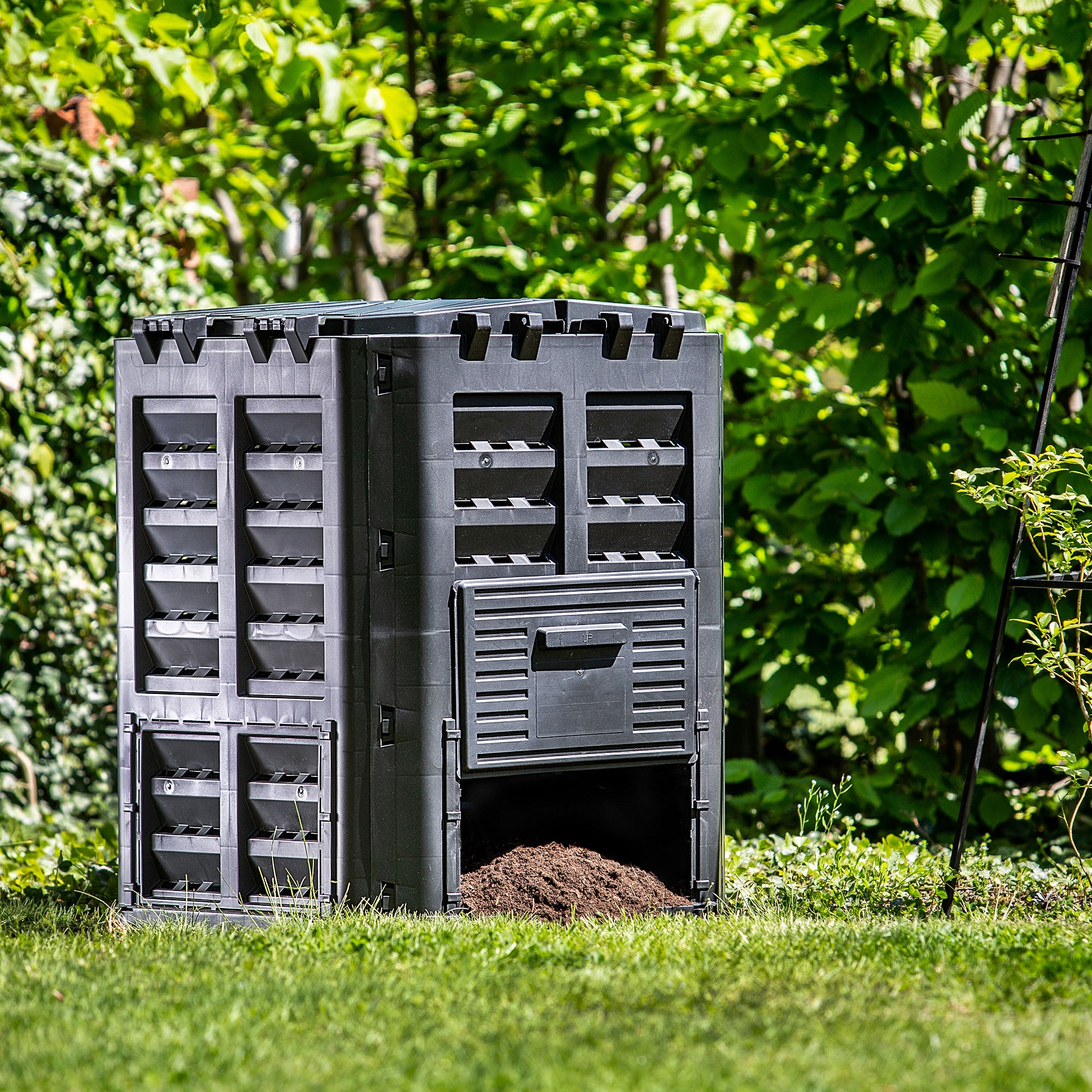 KADAX Compostador de Jardín 360L, Una Solución Práctica para Transformar Sus Residuos Orgánicos en Fertilizante Natural, Contenedor de Compost (Negro) - 4