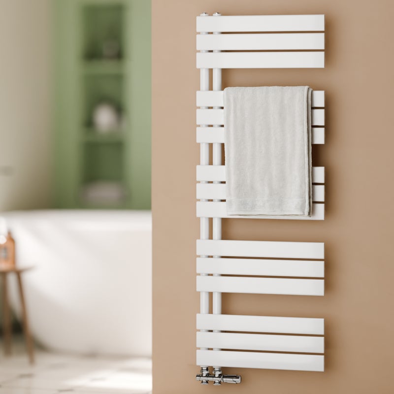 Grzejnik łazienkowy drabinkowy na ciepłą wodę - Stalowy z podłączeniem środkowym - Kolor biały - Wymiary 1320 x 500 mm - Moc 661 W