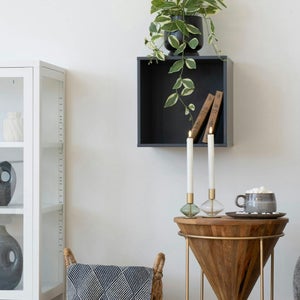 Chaise De Ferme XVIIIe En Bois Rustique, Style Brutaliste, Travail Régional, Assise Base