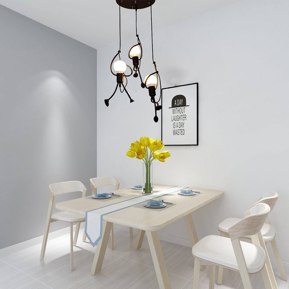 Trzy małe ludziki na tarczy - lampa dekoracyjna do restauracji, kawiarni i sklepów - trójkolorowe światło - 2