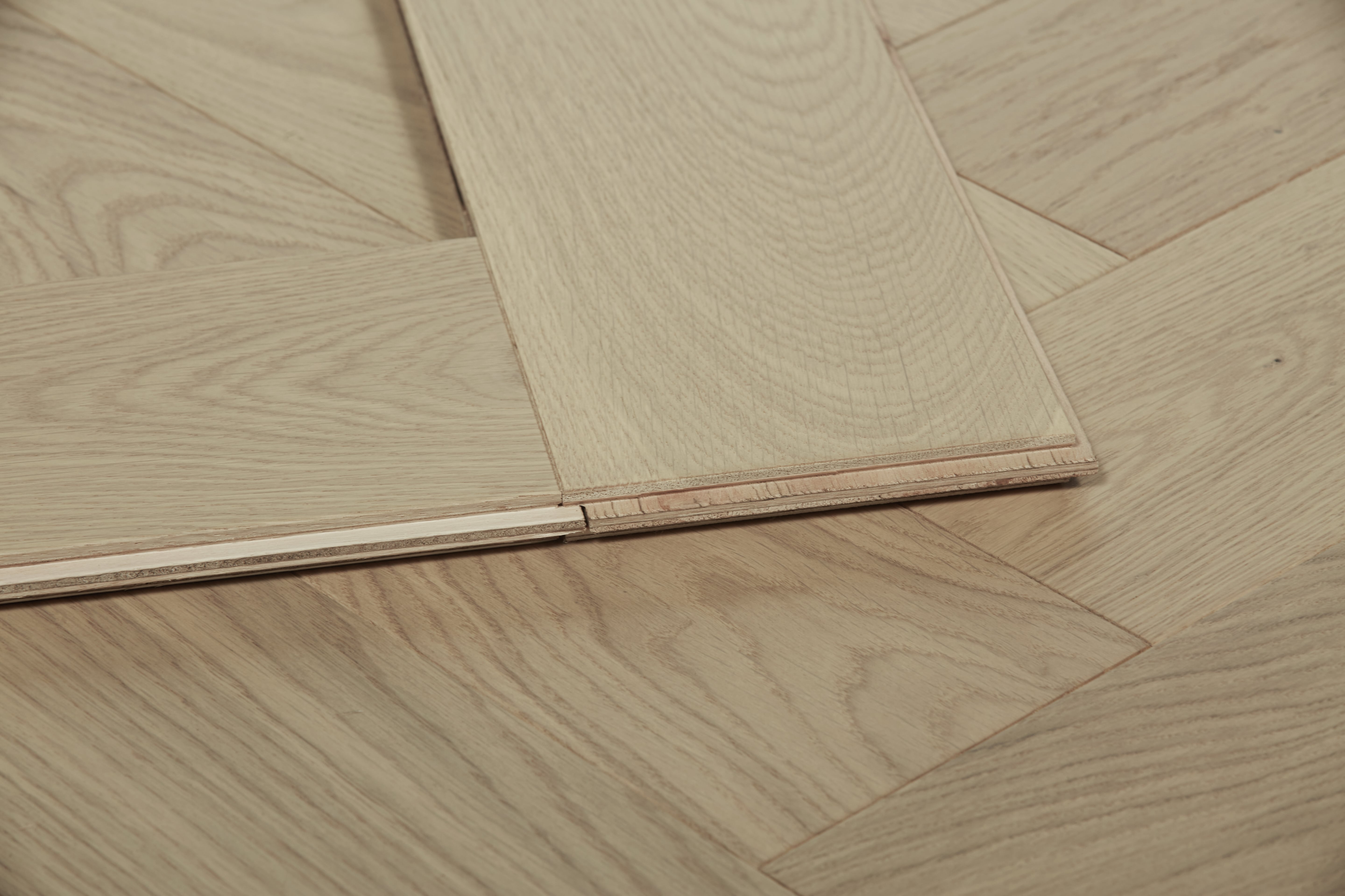 Parquet Contrecollé Baton-Rompu 15/3mm : Ghost Chêne Vernis Mat / PEFC - 7