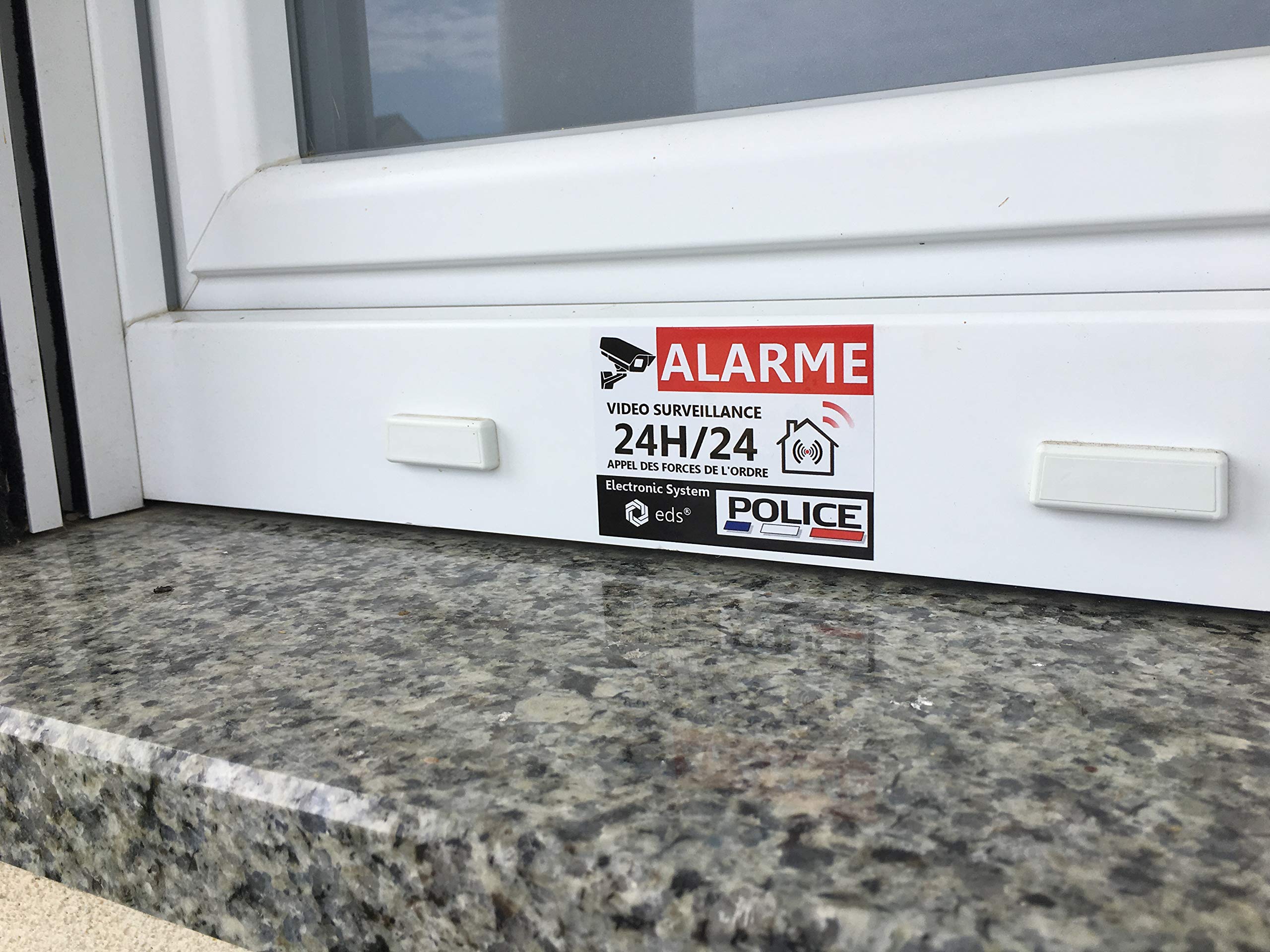SecureHome Systems - Set di 8 adesivi effetto alluminio deterrenti volo - Allarme video sorveglianza + logo gendarmeria - Alta qualità, resistenza alla pioggia e ai raggi UV - 8,5 x 5,5 cm