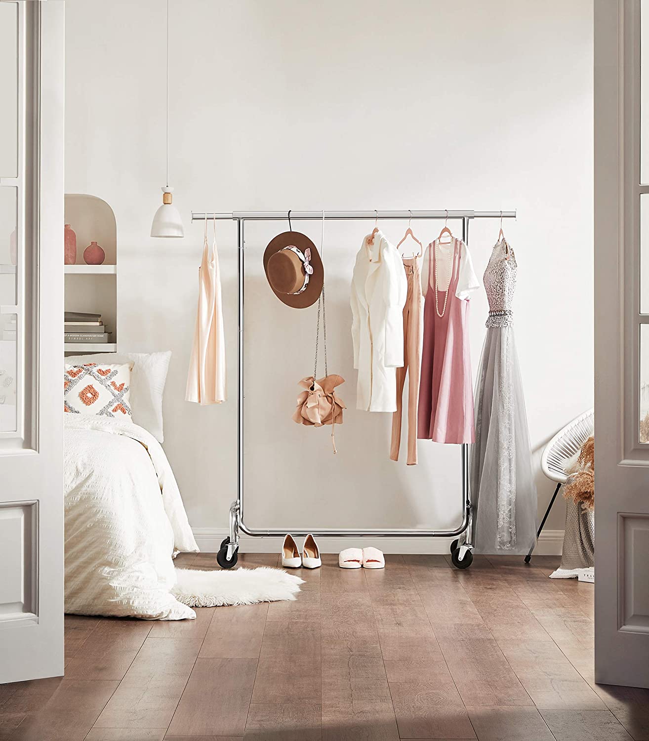 SONGMICS Portant à Vêtements avec roulettes, Lot de 2, Tringle Extensible pour Charge Lourde, Capacité de Charge 130 kg, Porte-Manteau, Argent - 3