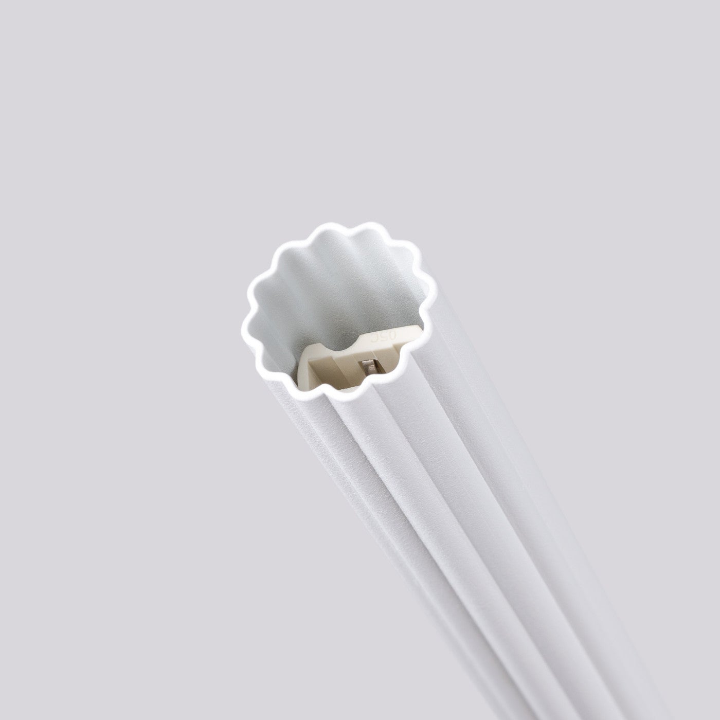 Lampa sufitowa ryflowana ARCHE biała 2xG9x8W metal wym:118x15x15cm IP20 Sollux Lighting - 8
