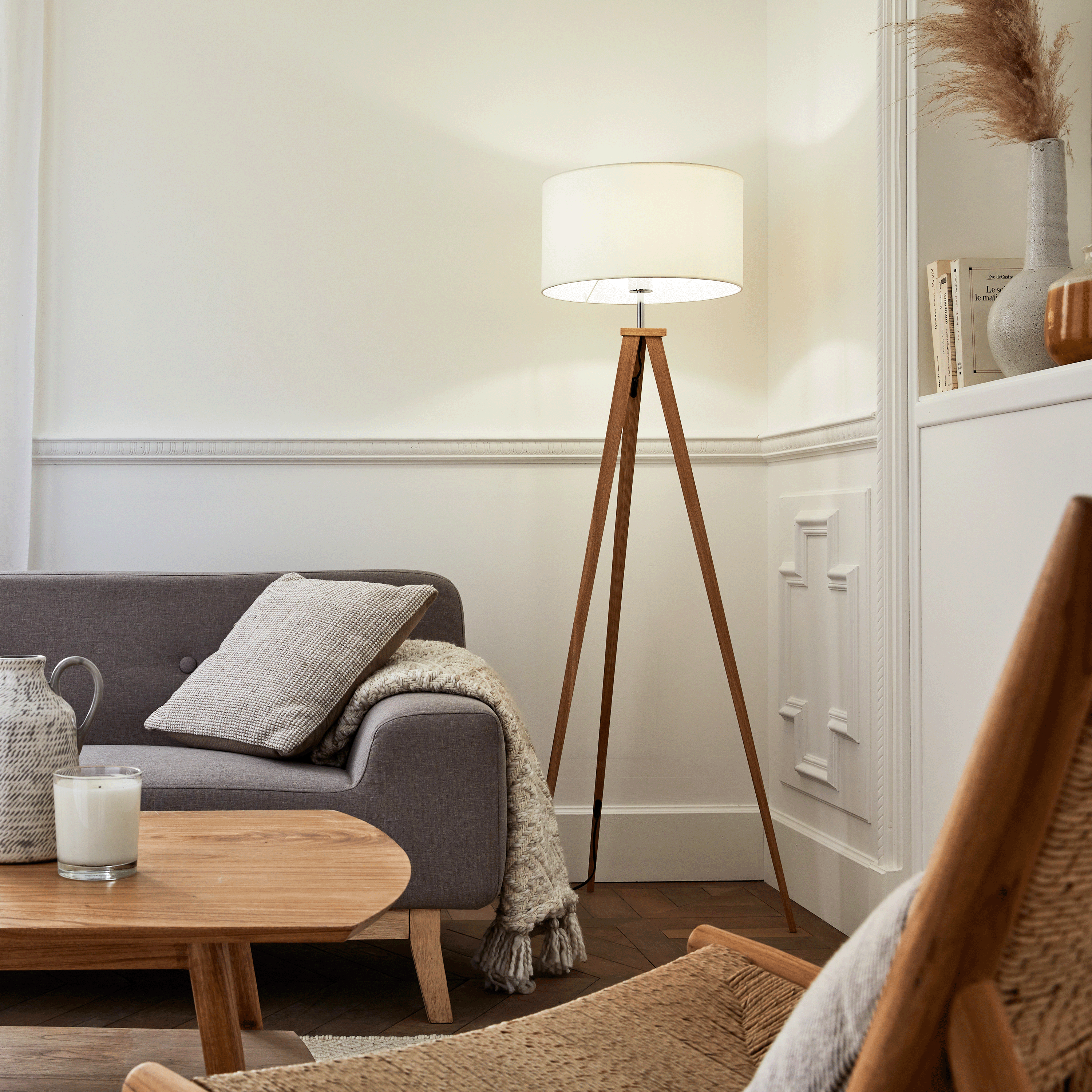 LEXMAN - Lot de 18 Ampoules LED opaques - E27 - 1521LM - 11,2W équivalent 100W - Ø 60 mm - 4000K - Blanc naturel - 9