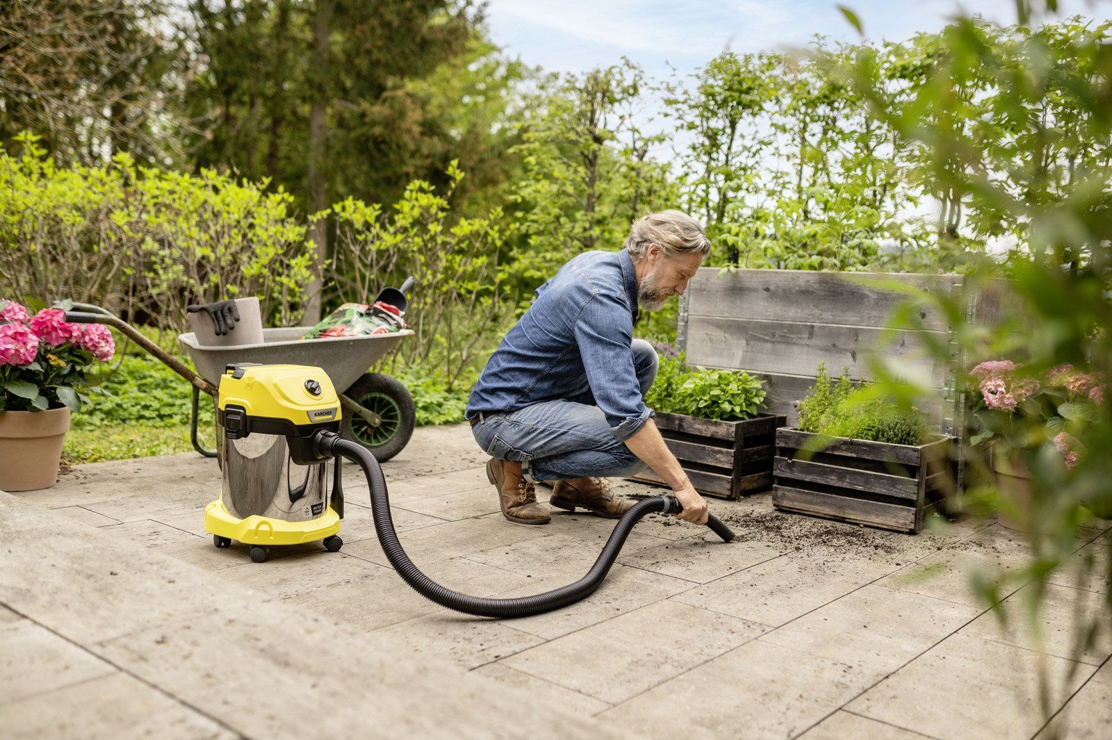 Aspirapolvere A Batteria KARCHER WD 2-18 V-12/18 – 18V 2,5Ah, Per Bagnato E Secco, Con Soffiatore