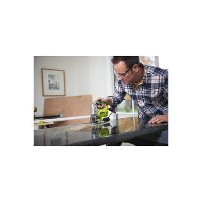 Pack RYOBI Scie sauteuse pendulaire électrique 680W RJS1050-K - Coffret de 10 lames RAK10JSB Pack RYOBI Scie sauteuse pendulaire électrique 680W RJS1050-K - Coffret de 10 lames RAK10JSB