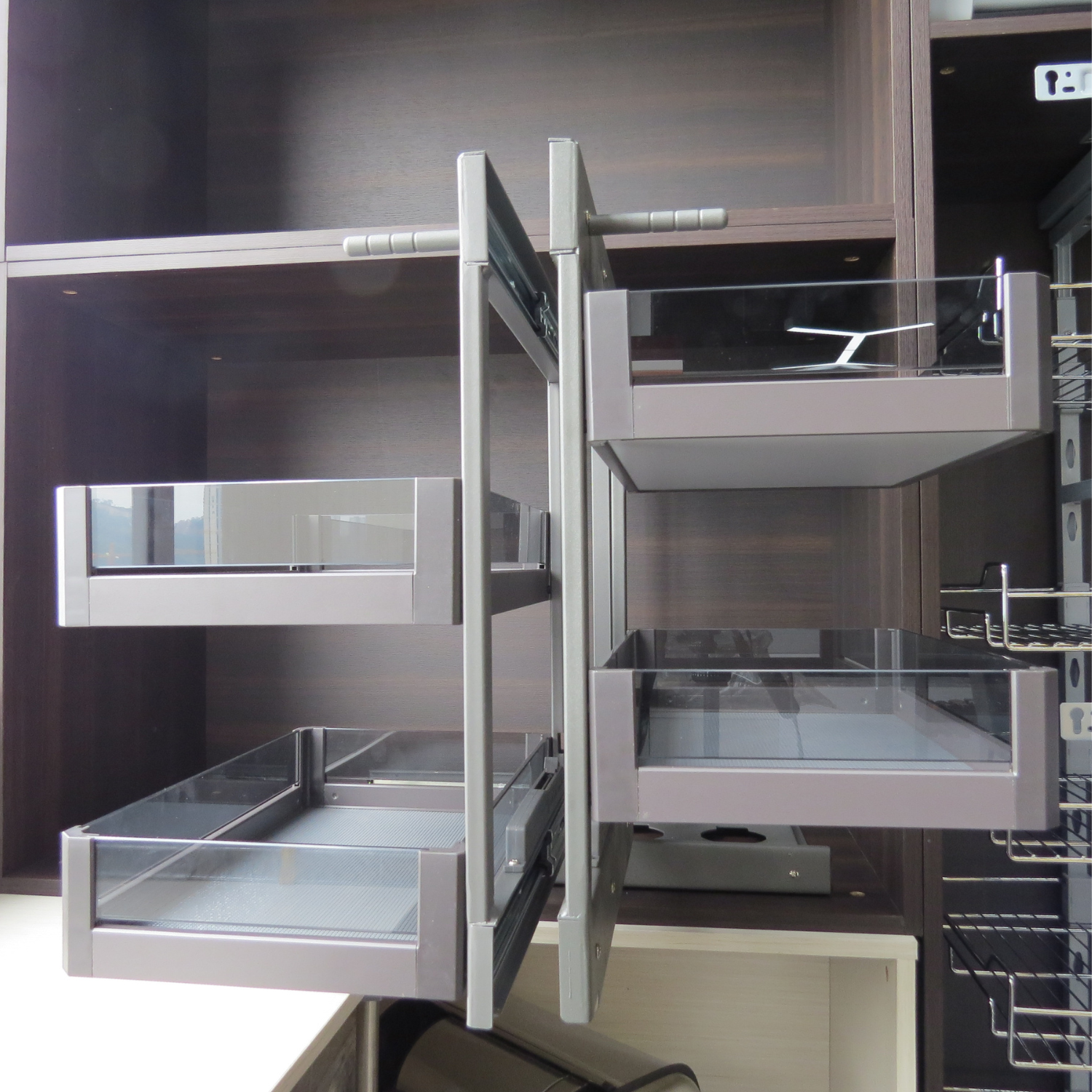 Meccanismo 4 Cestelli Per Mobile Angolare Cucina - Estrazione Totale E Chiusura Soft Close