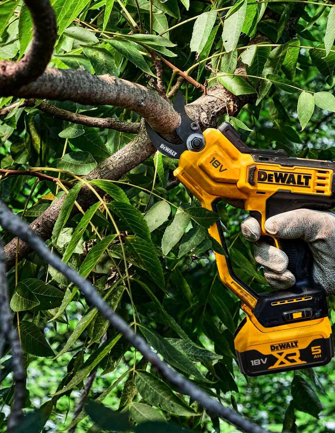 Sekator ogrodowy 18 V XR 38 mm (bez akumulatora i ładowarki) - DEWALT - DCMPP568N-XJ - 7