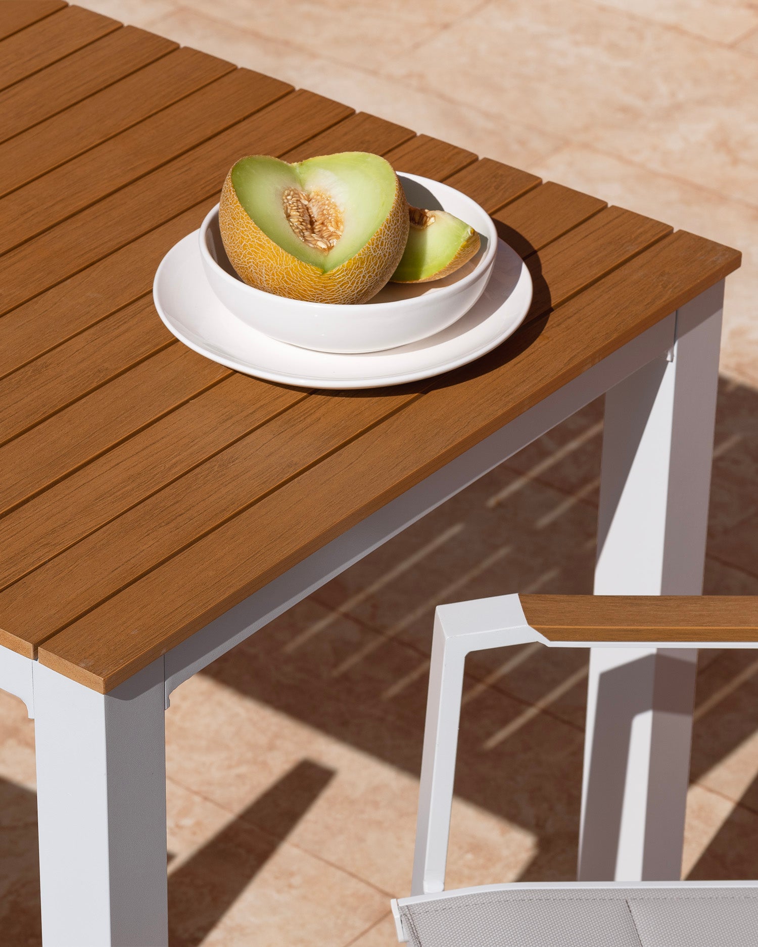 Set jardin mesa 130x70 y 4 sillas de textileno y aluminio blanco - Osaka - 2