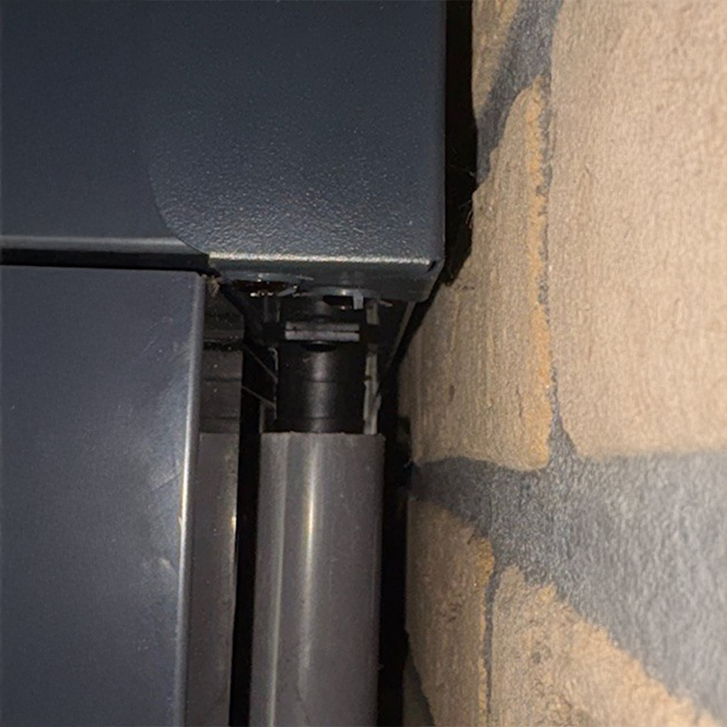 AXI Hector Premium Armoire de Jardin, 1300L, en Acier Galvanisé| Armoire Exterieur, Toit Incliné | Armoire de Rangement Extérieur | Serrure avec 2 - 7