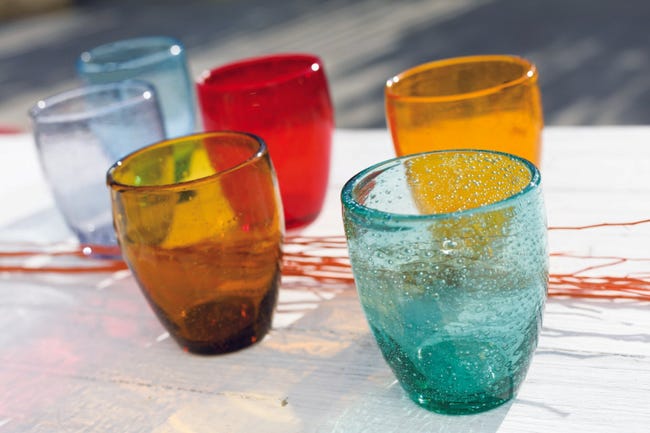 Acquista Online Set 6 Bicchieri Rossi Intagliati di Design Acquista Online Set 6 Bicchieri Rossi Intagliati di Design