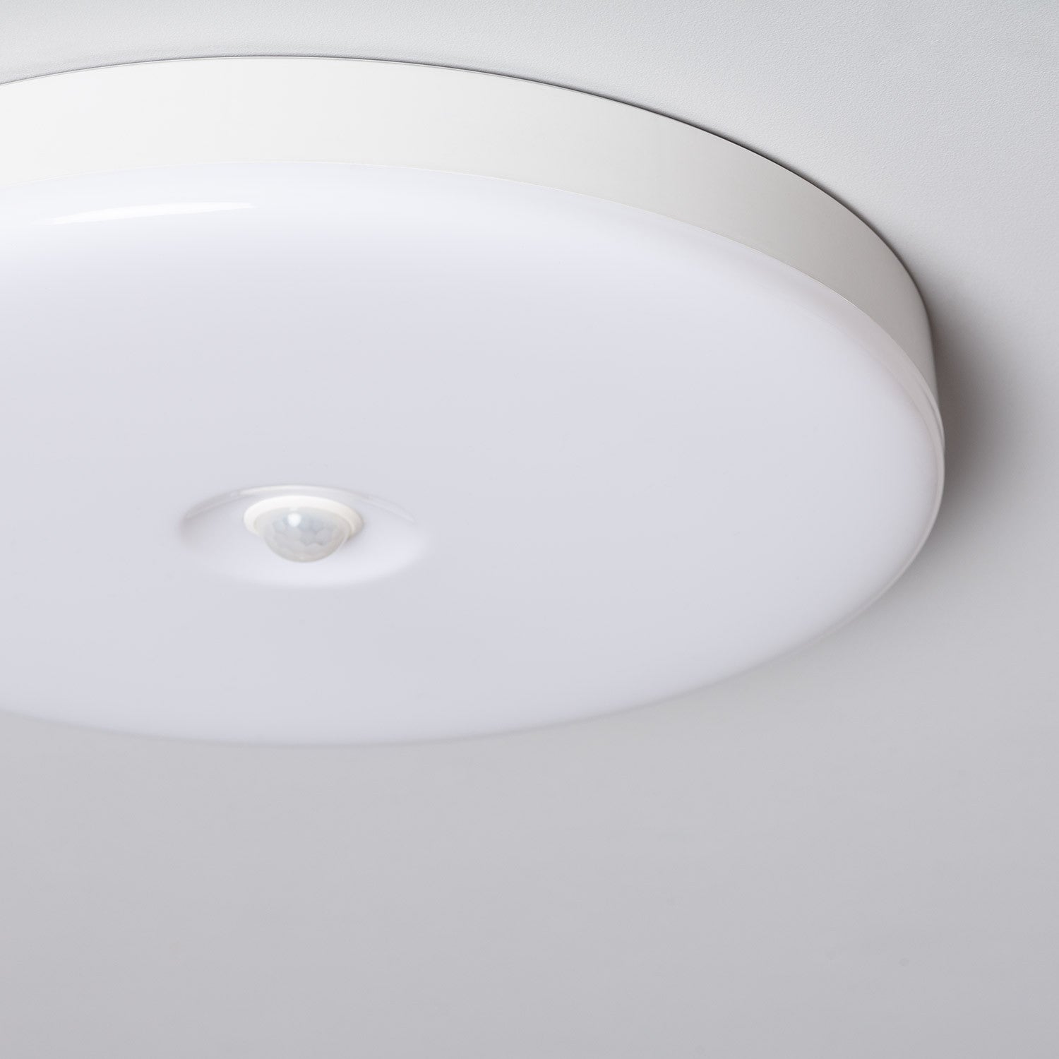Ledkia Plafón LED 18W Circular Ø290 mm con Sensor de Movimiento PIR Blanco - 5