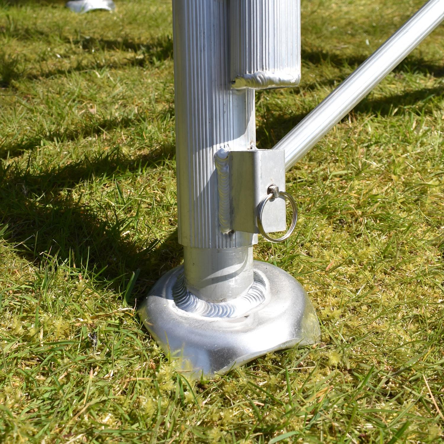 Garden Master® Échelle Tripode Plateforme 3 Pied Réglable | 150 kg Load | EN131 | Clips Auto | Pieds Griffe + Caoutchouc – 3 Marches | 1,8 m - 7