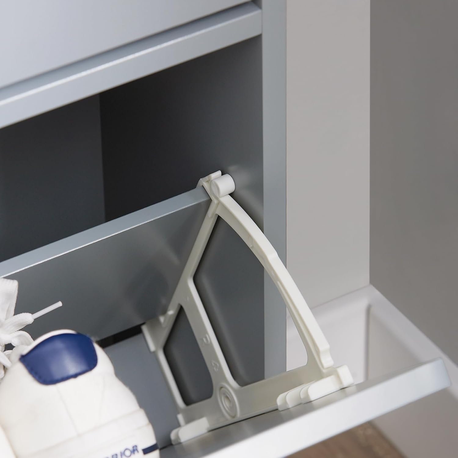 SoBuy Meuble à Chaussures Meuble de Rangement à Chaussures avec 3 Abattants Armoire à Chaussures Gris, FSR151-H-HG - 4