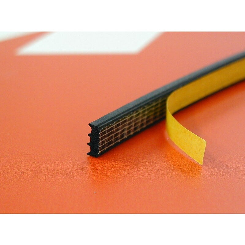 Joint vitrier kiso 141 - Section : 15 x 3 - Teinte : Noir - Rouleau : 100 m - KISO - 2