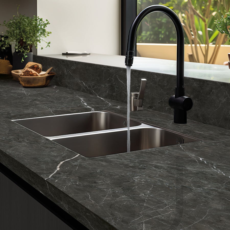 VALIRA: Vinyle adhésif pour plan de travail de cuisine et salle de bain. Résistant aux taches. Imperméable. Facile à poser et à nettoyer. 0,65x2m - 2