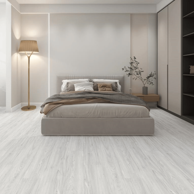 Sol PVC - Lames PVC clipsable avec sous couche intégrée- GARANTIE 20 ans- Epaisseur 5,5 mm - Aspect bois gris clair - Dimensions L 122 cm x l 23 cm