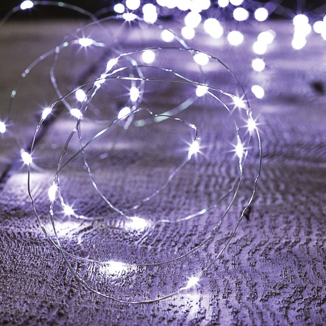 Guirlande Lumineuse à Piles 100 LED Blanc Chaud sur Câble Vert Foncé