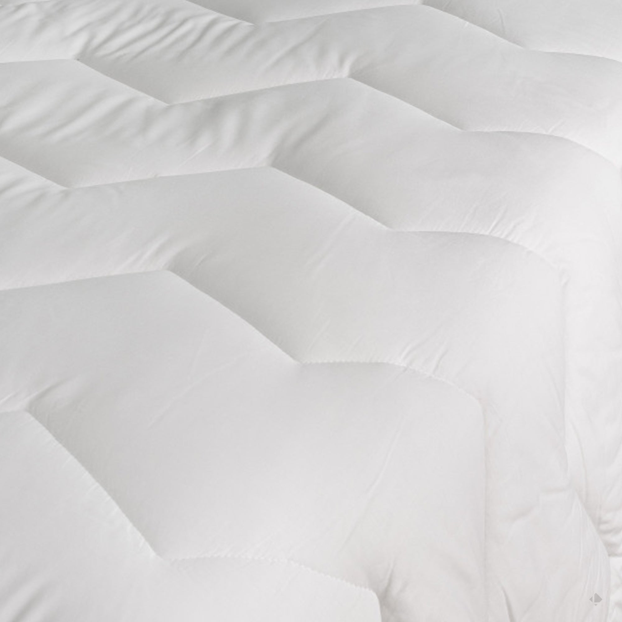 Couette tempérée 260x240 cm BAMBOU garnissage 50% viscose de bambou 50% polyester 300 g/m2 - 3