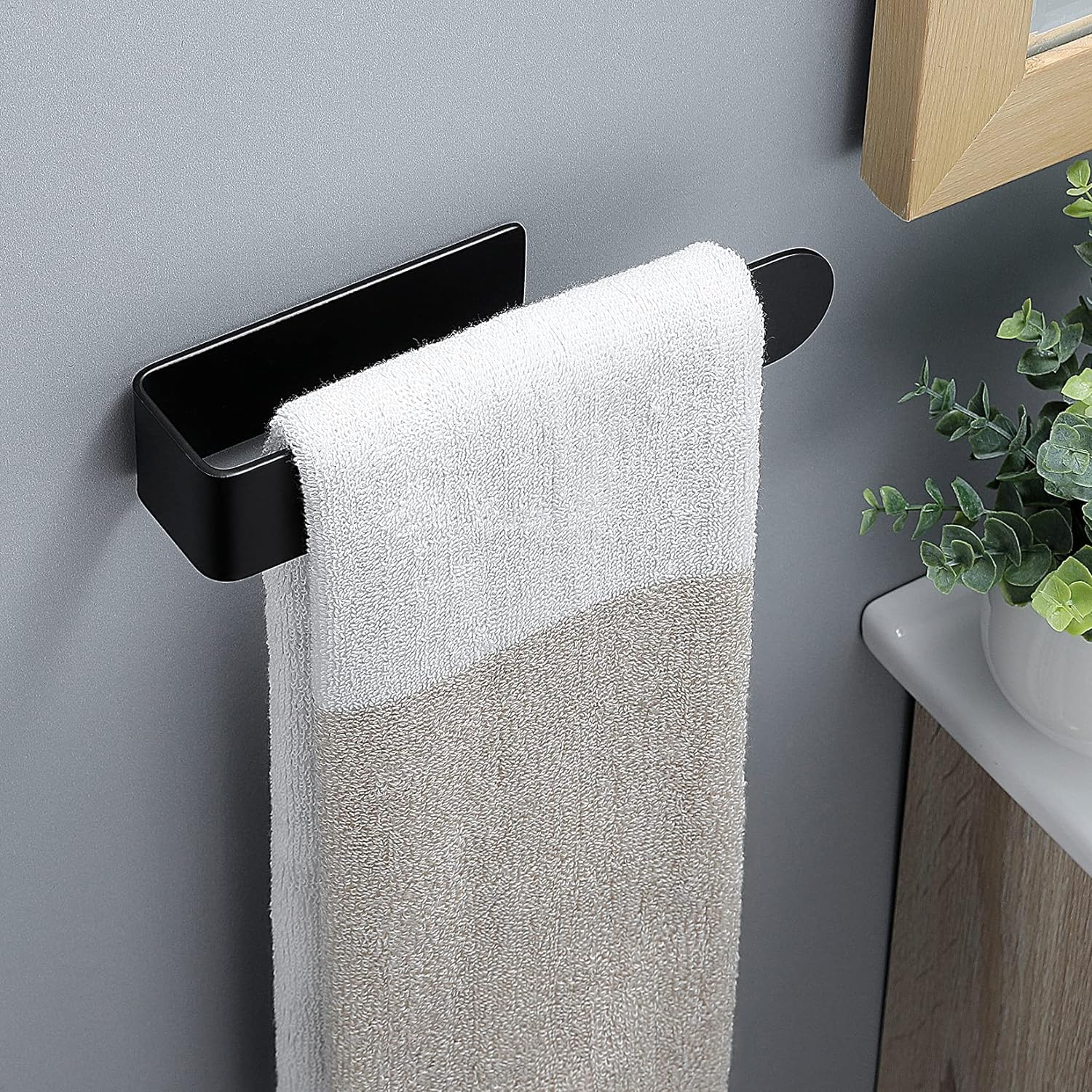 Porte-serviettes , élégant et pratique pour salle de bain, barre à serviettes murale en acier inoxydable，noir - 3
