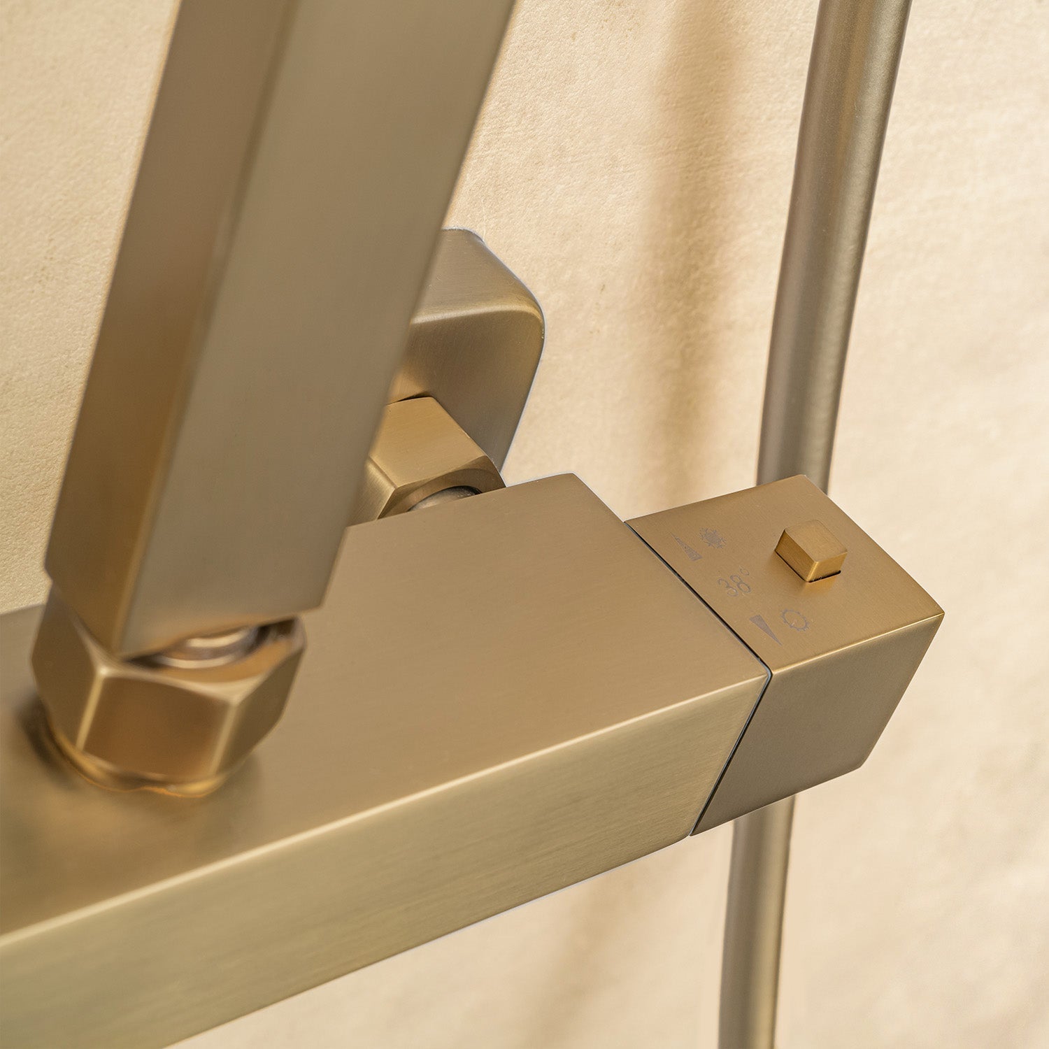 Colonne de douche avec mitigeur thermostatique LOMAZOO Estrella doré - 8