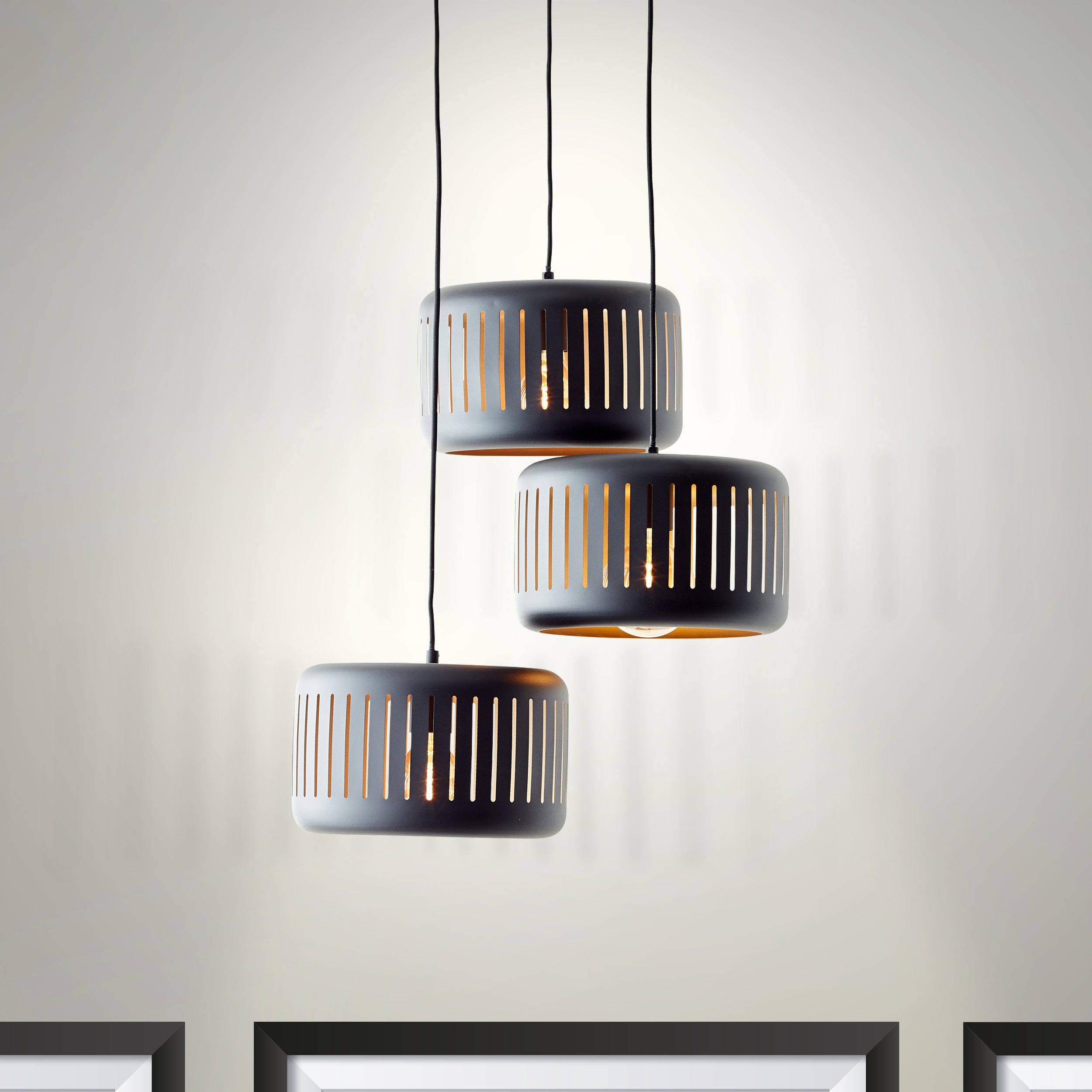Brilliant lampa wisząca 3-punktowa Tyas czarny/złoty metal/czarny bambus 3x A60, E27, 60 W - 5