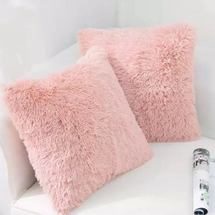 Set di 2 federe in pelliccia sintetica, soffici e morbide, 45x45 cm, rosa, per soggiorno e divano. | Leroy Merlin Set di 2 federe in pelliccia sintetica, soffici e morbide, 45x45 cm, rosa, per soggiorno e divano. | Leroy Merlin