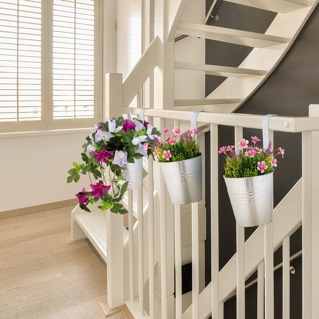 SHINING HOUSESet Di 10 Vasi Da Fiori Sospesi In Metallo - Per Recinzione O Balcone - Con Ganci Rimovibili 168 Cm Colore 83534020 SHINING HOUSESet Di 10 Vasi Da Fiori Sospesi In Metallo - Per Recinzione O Balcone - Con Ganci Rimovibili 168 Cm Colore 83534020