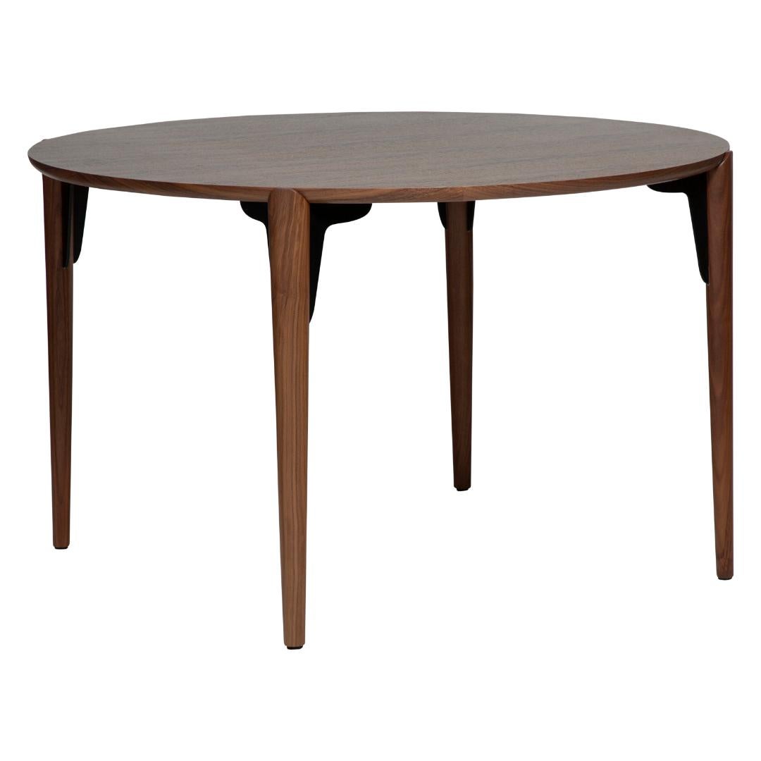 Paragon Dan-Form stół do jadalni fornir orzech.