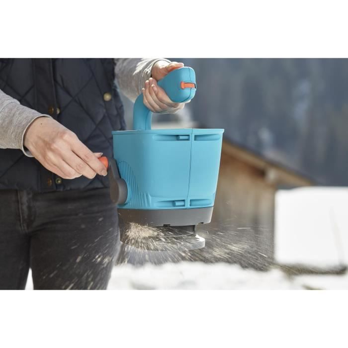 Gardena Spandiconcime Manuale M - Adatto Fino A 100 Metri Quadri - Con Manovella - 4 Posizioni - 6