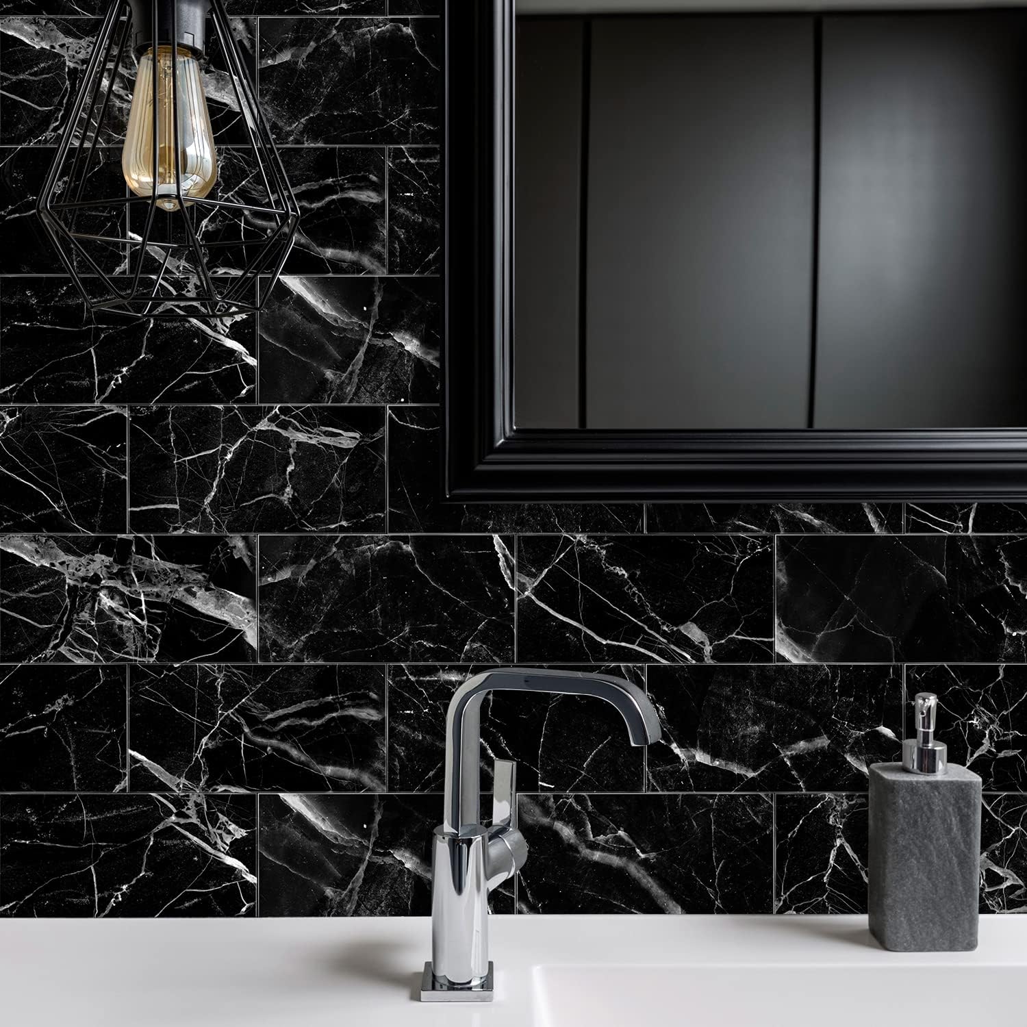 Piano Protezione Cucina 3D Imitazione Marmo Nero - Set di 16 Pannelli Decorativi Impermeabili e Anti-Umidità per Cucina, Bagno - 7