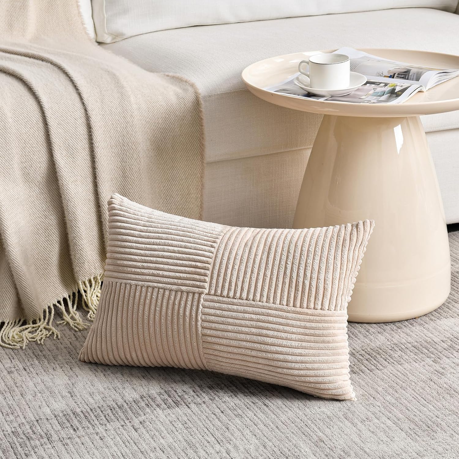 Lot de 2 Coussin 30x50 Beige, Housses de Coussin en Velours Côtelé,Douillet Taie d'oreiller Housse Coussin Moderne pour Canapé Chambre Chaise Lit - 2