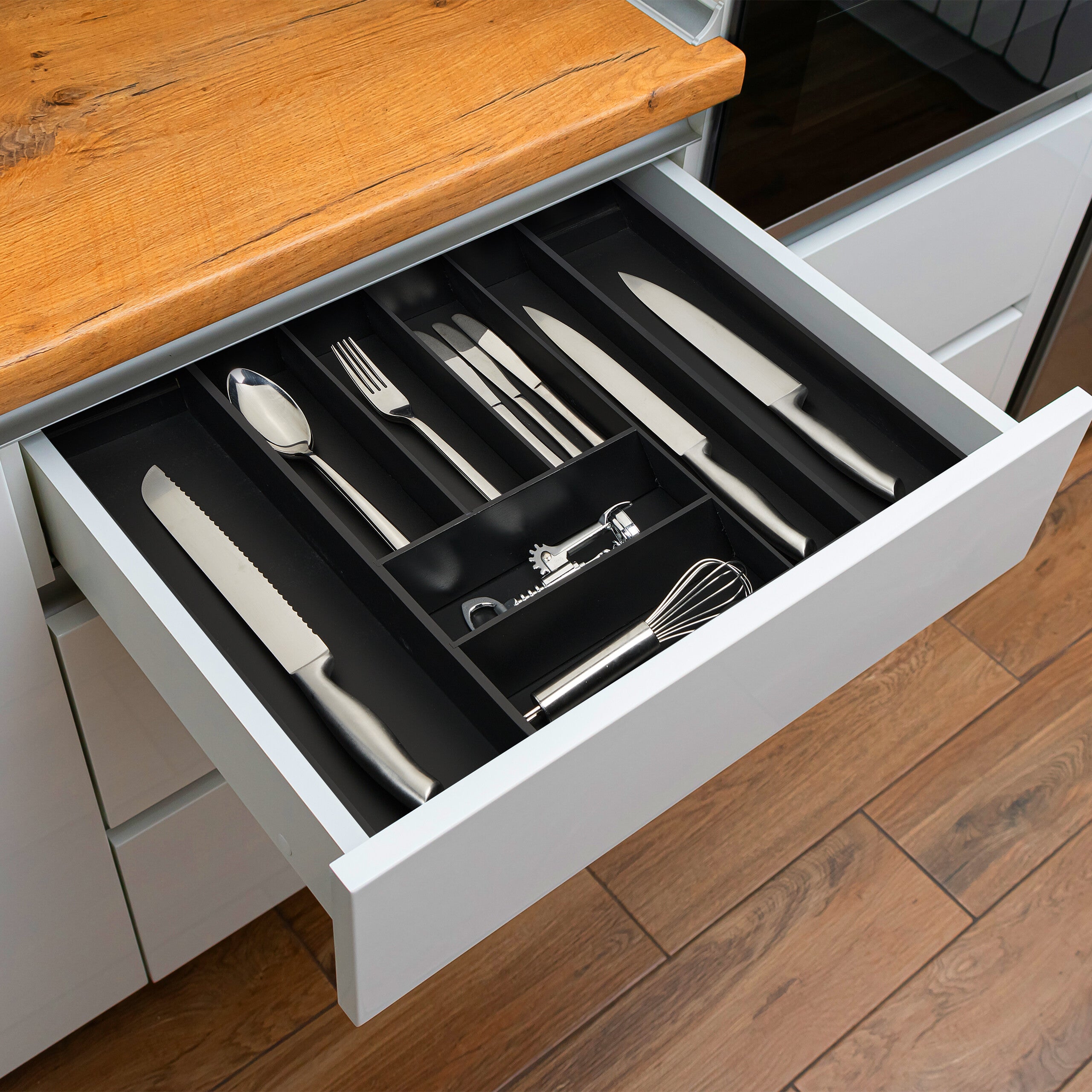 Organizador de talheres ajustável, bambu, HBT 6,5 x 35-58 x 43,5 cm, 6-8 compartimentos, para gaveta, preto, Relaxdays - 4